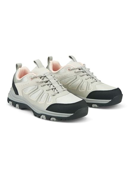 Freyling Sneakersy w kolorze szarym rozmiar: 39. Szare trampki Freyling, bez wzorów, bez zapięcia. Za 90.95 zł.