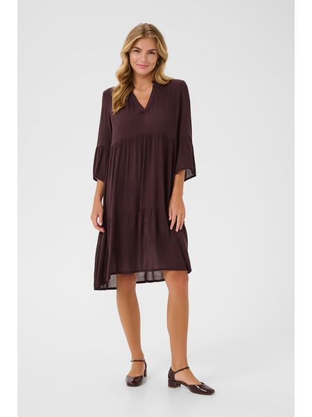 Kaffe Sukienka w kolorze brązowym rozmiar: 44. Brązowe sukienki Kaffe, na co dzień, s, bez wzorów, z wiskozy, klasyczne, bez kołnierzyka, bez ramiączek, midi, proste. Za 145.26 zł.