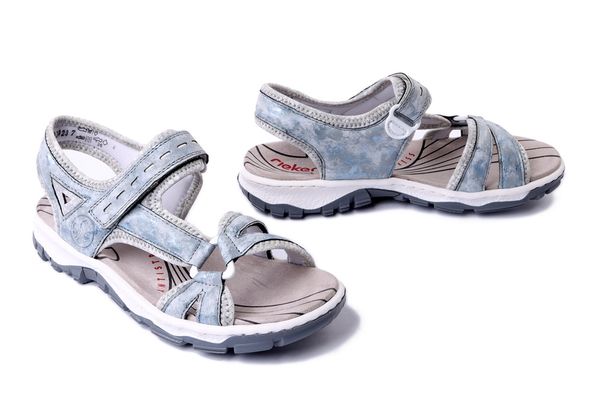 RIEKER 68879-12 blue, sandały damskie. Niebieskie sandały Rieker, bez wzorów, bez obcasa, bez zapięcia. Za 319.90 zł.