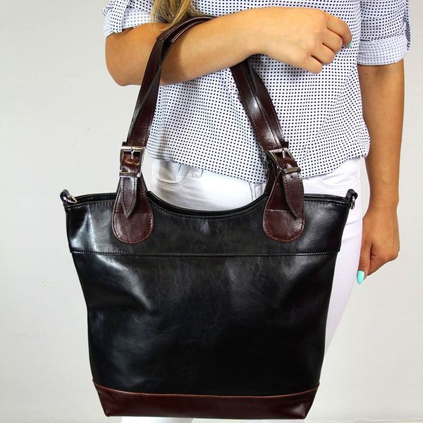 Torebka skórzana damska DAN-A T195B koniakowo-czarna. Czarne torebki klasyczne DAN-A, bez wzorów, ze skóry, bez dodatków. Za 399.99 zł.