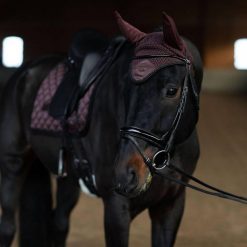 Krótki kapelusz dla koni Equestrian Stockholm. Brązowe kapelusze EQUESTRIAN STOCKHOLM, bez wzorów. Za 303.00 zł.