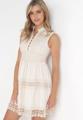 Jasnobeżowa Sukienka Ashiriel. Brązowe sukienki Born2be, m, z aplikacjami, boho, bez kołnierzyka, bez ramiączek, mini, dopasowane. Za 149.99 zł.