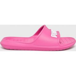 Puma - Klapki Divecat v2. Czerwone klapki Puma, bez wzorów, z materiału, bez obcasa. W wyprzedaży za 59.90 zł.
