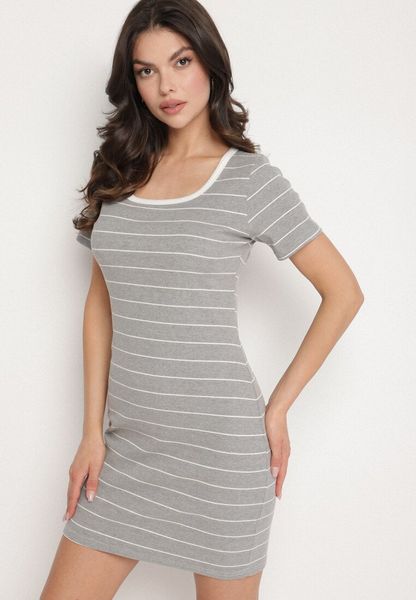 Jasnoszara Bawełniana Sukienka w Paski o Dopasowanym Kroju Tiamirene. Szare sukienki Born2be, na co dzień, na lato, l, bez wzorów, z bawełny, casualowe, bez kołnierzyka, bez ramiączek, dopasowane. Za 49.99 zł.