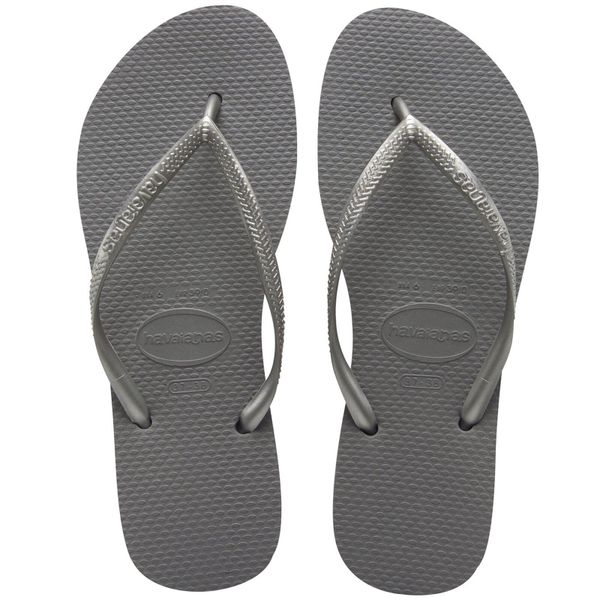 Klapki damskie Havaianas Slim. Szare klapki Havaianas, bez wzorów, z gumy, bez obcasa. Za 89.00 zł.