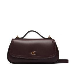 Torebka Calvin Klein. Czerwone torebki klasyczne Calvin Klein, bez wzorów, bez dodatków. Za 409.99 zł.