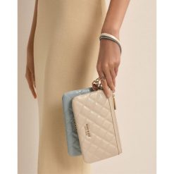 Torebka Nine West. Brązowe torebki klasyczne Nine West, bez wzorów, bez dodatków. Za 99.99 zł.