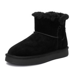 Śniegowce Lasocki. Czarne botki Lasocki, bez wzorów, bez obcasa, na płaskiej podeszwie, bez zapięcia. Za 219.99 zł.