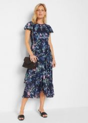 Sukienka szyfonowa z rękawkami motylkami. Niebieskie sukienki bonprix, na lato, bez wzorów, z szyfonu, bez kołnierzyka, bez ramiączek. Za 229.99 zł.