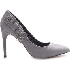 Szare szpilki z kokardką Bordeaux. Szare szpilki ButyModne, bez wzorów, klasyczne, ze szpiczastym noskiem, bez obcasa, na obcasie, bez zapięcia. Za 69.00 zł.