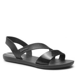 Sandały Ipanema. Czarne sandały Ipanema, bez wzorów, bez obcasa, na płaskiej podeszwie, bez zapięcia. Za 119.99 zł.