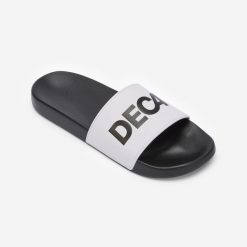 Klapki basenowe Decathlon 500 Collector. Czarne klapki NABAIJI, bez wzorów, z materiału, bez obcasa. Za 69.99 zł.