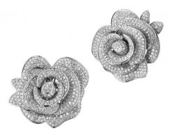 Kolczyki z białego złota z diamentami - róże - 3,05 ct - próba 750. Białe kolczyki Apart, z diamentem, złote. Za 36,990.00 zł.