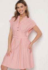 Różowa Sukienka z Wiskozy o Rozkloszowanym Kroju z Paskiem Sepina. Czerwone sukienki Born2be, na co dzień, na lato, l, z aplikacjami, z wiskozy, eleganckie, bez kołnierzyka, bez ramiączek, midi, rozkloszowane. Za 99.99 zł.