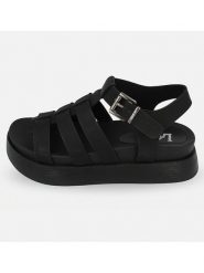 Lee Sandały "Emersyn" w kolorze czarnym rozmiar: 41. Czarne sandały Lee, bez wzorów, z otwartym noskiem, bez obcasa, na koturnie, bez zapięcia. Za 167.28 zł.