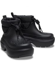 Crocs Botki zimowe "Stomp Puff" w kolorze czarnym rozmiar: 37/38. Czarne botki Crocs, na zimę, bez wzorów, bez obcasa, bez zapięcia. Za 342.95 zł.