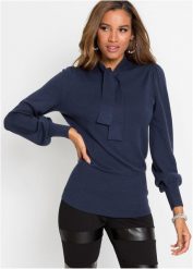 Cienki sweter z miękkiej mieszanki wiskozy. Niebieskie swetry bonprix, bez wzorów, z wiskozy, bez ramiączek. Za 109.99 zł.