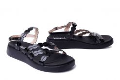 WONDERS C-6531 LCK. V negro, sandały damskie. Czarne sandały Wonders, bez wzorów, bez obcasa, bez zapięcia. Za 377.93 zł.