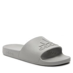 Klapki adidas. Szare klapki Adidas, bez wzorów, bez obcasa. Za 99.99 zł.