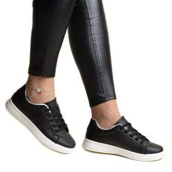Białe sneakersy eko skóra Cathleen. Białe trampki bez wzorów, z materiału, bez zapięcia. Za 101.26 zł.