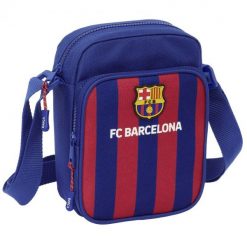 FC Barcelona saszetka na ramię wielokolorowa. Torby na ramię FC Barcelona, bez wzorów, na ramię, bez dodatków. Za 89.00 zł.