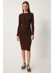 Happiness Istanbul Sukienka dzianinowa w kolorze ciemnobrązowym rozmiar: S/M. Brązowe sukienki Happiness Istanbul, m, bez wzorów, z dzianiny, bez kołnierzyka, bez ramiączek, midi. Za 73.99 zł.