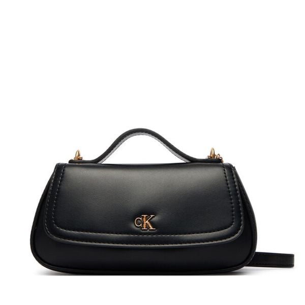 Torebka Calvin Klein. Czarne torebki klasyczne Calvin Klein, bez wzorów, bez dodatków. Za 409.99 zł.