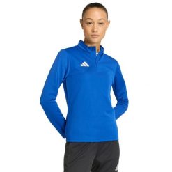 Bluza damska adidas Entrada 26 Training Top. Niebieskie bluzy Adidas, bez wzorów, z materiału, bez kaptura. Za 121.99 zł.