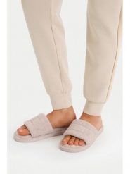 G-Star Raw Kapcie CEO-WSS21718-01 Beżowy. Brązowe obuwie domowe G-Star, bez wzorów, bez zapięcia. Za 89.99 zł.