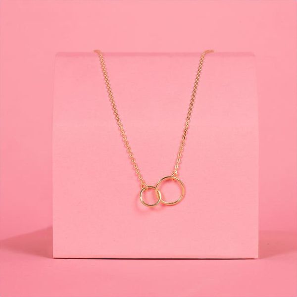 L instant d Or Złoty naszyjnik "Ensemble d'or" z elementem ozdobnym - dł. 40 cm rozmiar: onesize. Żółte naszyjniki L instant d Or, złote. Za 817.99 zł.