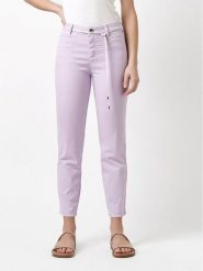 Rosner Spodnie w kolorze fioletowym rozmiar: W38/L28. Różowe spodnie materiałowe Rosner, na co dzień, l, bez wzorów, z materiału. Za 195.99 zł.