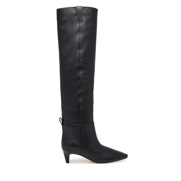 Kozaki MICHAEL Michael Kors. Czarne kozaki MICHAEL Michael Kors, bez obcasa, na szpilce, bez zapięcia. Za 1,779.00 zł.