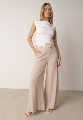 Beżowe Spodnie z Wiskozą o Szerokim Kroju z Wysokim Stanem i Paskiem Larailure. Brązowe spodnie materiałowe Born2be, do pracy, l, bez wzorów, z jeansu, z podwyższonym stanem, długie. Za 129.99 zł.