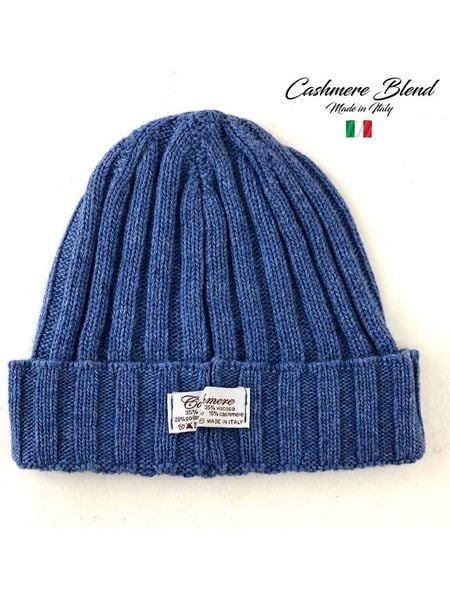 MILANO AMOUR Czapka w kolorze niebieskim z dodatkiem kaszmiru rozmiar: onesize. Niebieskie czapki MILANO AMOUR, z aplikacjami, z kaszmiru. Za 143.22 zł.