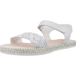 Sandały PABLOSKY 449800P Biały. Białe sandały PABLOSKY, bez wzorów, ze skóry, sportowe, bez obcasa, bez zapięcia. Za 288.99 zł.