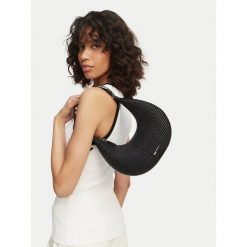 Torebka Karl Lagerfeld Jeans. Czarne torebki klasyczne Karl Lagerfeld Jeans, bez wzorów, z jeansu, bez dodatków. Za 609.99 zł.