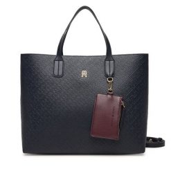 Torebka Tommy Hilfiger. Niebieskie torebki klasyczne TOMMY HILFIGER, bez wzorów, bez dodatków. Za 749.99 zł.
