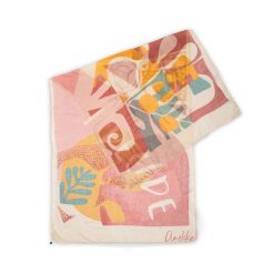 Szal damski Anekke, wykonany z lekkiego materiału tekstylnego z kolorowym artystycznym wzorem, różowy, 42470-032. Czerwone szaliki Anekke, z aplikacjami. Za 119.00 zł.