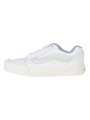 Vans Skórzane sneakersy "Knu Skool" w kolorze biało-błękitnym rozmiar: 40. Białe trampki Vans, bez wzorów, bez zapięcia. Za 206.42 zł.