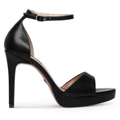 Sandały Nine West. Czarne sandały Nine West, bez wzorów, bez obcasa, na szpilce, bez zapięcia. Za 229.99 zł.