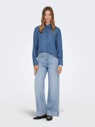ONLY Dżinsy - Comfort fit - w kolorze błękitnym rozmiar: W26/L32. Niebieskie jeansy Only, l, z aplikacjami, z podwyższonym stanem. Za 87.61 zł.