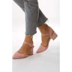 Różowe Sandały Nonfeeling. Czerwone sandały Born2be, bez wzorów, eleganckie, z okrągłym noskiem, bez obcasa, na obcasie, bez zapięcia. Za 39.99 zł.