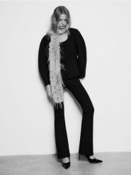 Szalik ze sztucznego futerka - brązowy. Brązowe szaliki Reserved, bez wzorów. Za 99.99 zł.