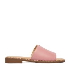 Klapki Lasocki. Czerwone klapki Lasocki, bez wzorów, bez obcasa. Za 139.99 zł.