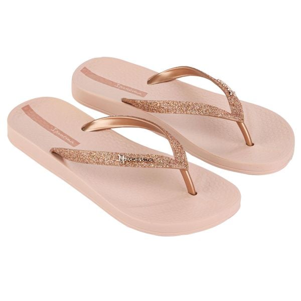 Klapki damskie Ipanema Anatomica Lolita. Czerwone klapki Ipanema, bez wzorów, z gumy, bez obcasa. Za 109.99 zł.