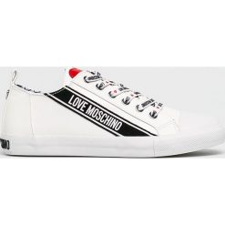 Love Moschino - Tenisówki. Białe trampki Love Moschino, bez wzorów, z gumy, bez zapięcia. W wyprzedaży za 499.90 zł.