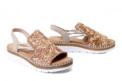 RIEKER V1268-64 beige, sandały damskie. Brązowe sandały Rieker, bez wzorów, bez obcasa, na koturnie, bez zapięcia. Za 329.90 zł.