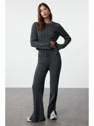 Trendyol 2-częściowy zestaw w kolorze antracytowym rozmiar: S. Czarne swetry Trendyol, s, bez wzorów, bez ramiączek. Za 78.99 zł.