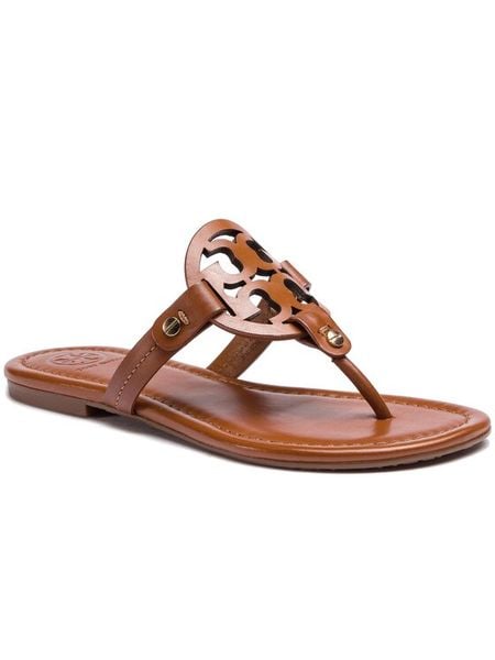 Tory Burch Japonki Miller 50008694 Brązowy. Brązowe klapki Tory Burch, bez wzorów, ze skóry, bez obcasa. Za 889.99 zł.