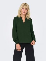 ONLY Bluzka w kolorze ciemnozielonym rozmiar: XS. Zielone bluzki Only, xs, bez wzorów, bez kołnierzyka, bez ramiączek. Za 88.02 zł.